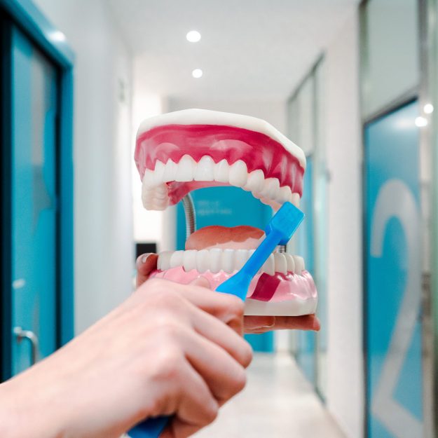 Policlínica Bucodental Zaragoza Estetica Dental